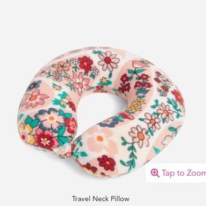 NEW Vera Bradley Travel Neck Pillow - Prairie Paisley